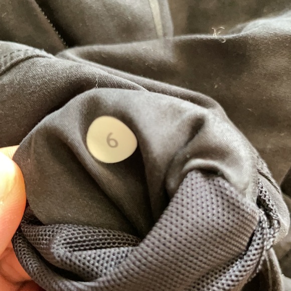 Lululemon black shorts - Picture 5 of 5